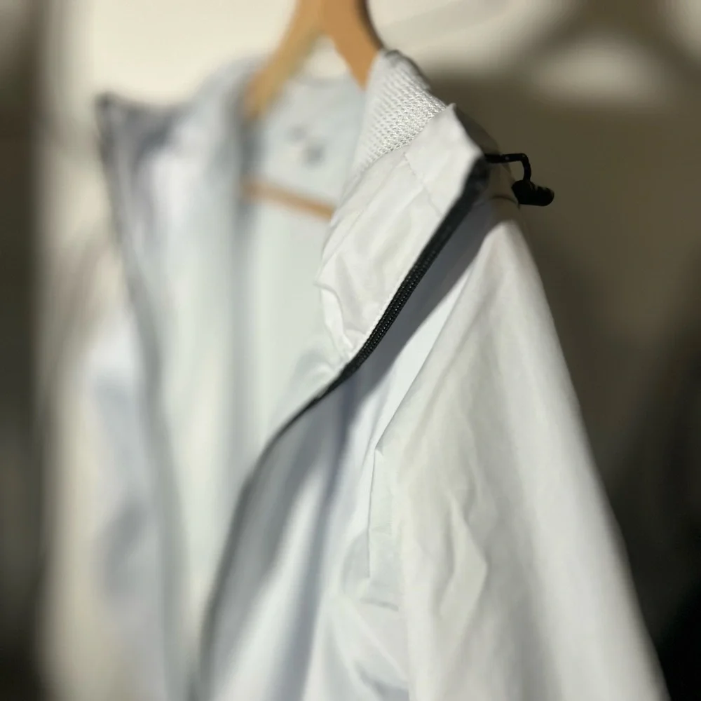 Old Navy Light Blue Spring Active Jacket Pockets and Hood, Women’s Small - Picture 4 of 6
